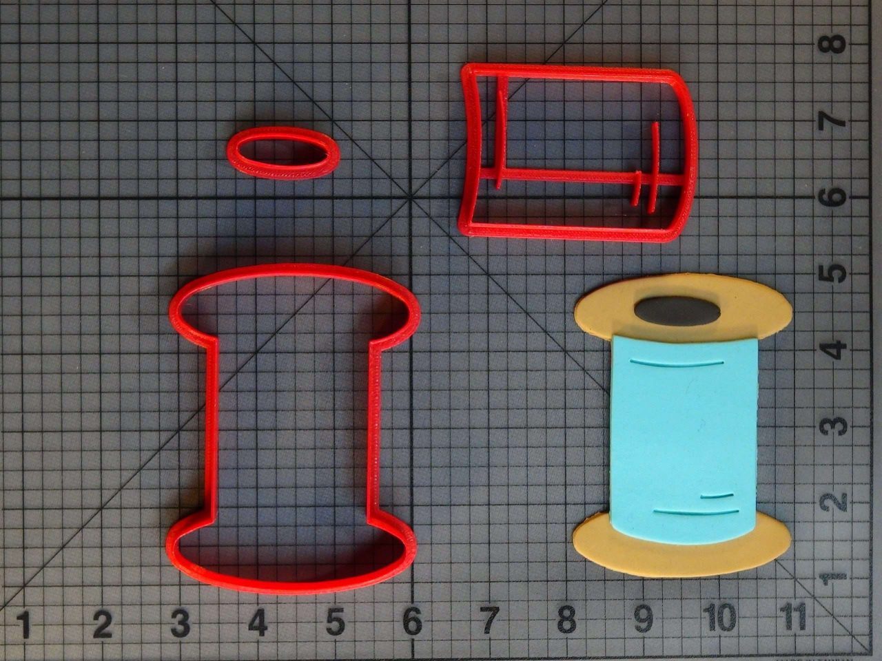 Sewing Thread Bobbin 266-C350 Cookie Cutter Set