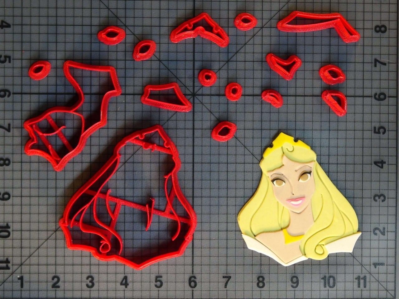 Sleeping Beauty - Aurora 266-C403 Cookie Cutter Set