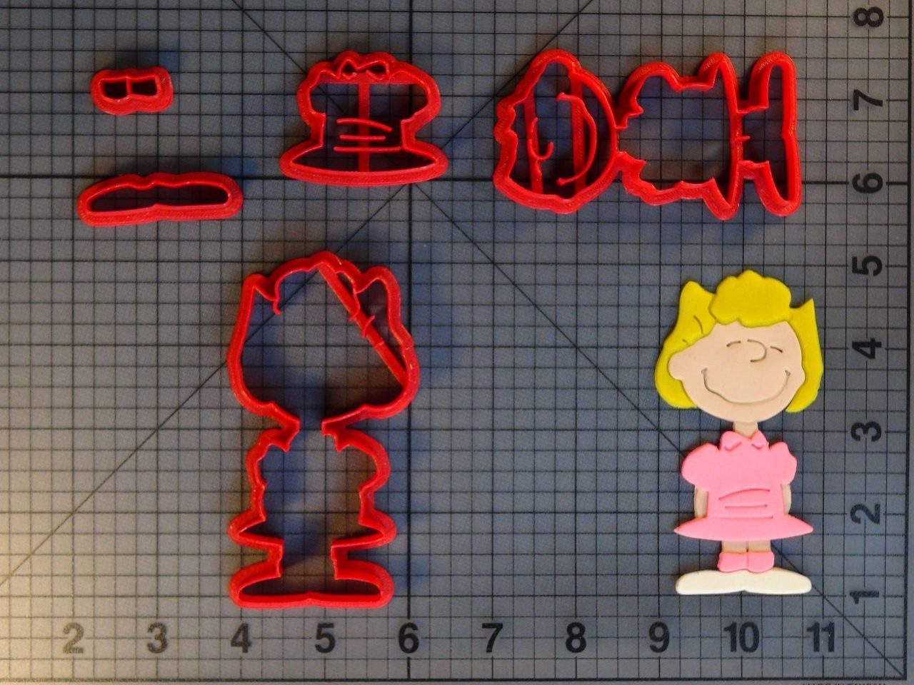 Charlie Brown - Sally 266-C482 Cookie Cutter Set