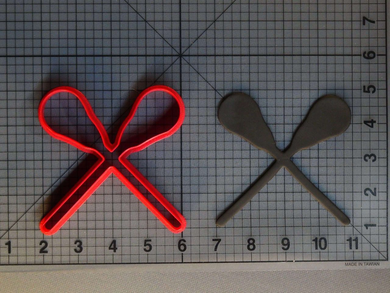 Lacrosse Sticks Silhouette 266-C392 Cookie Cutter