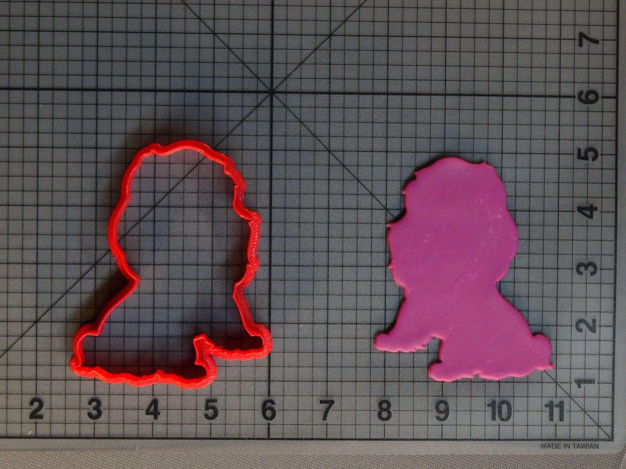 Lady and the Tramp - Lady Silhouette 266-C356 Cookie Cutter