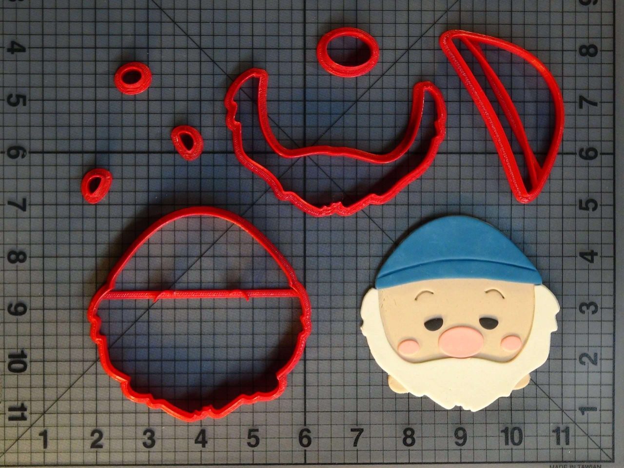 Snow White and the Seven Dwarfs - Sleepy 266-C477 Cookie Cutter Set