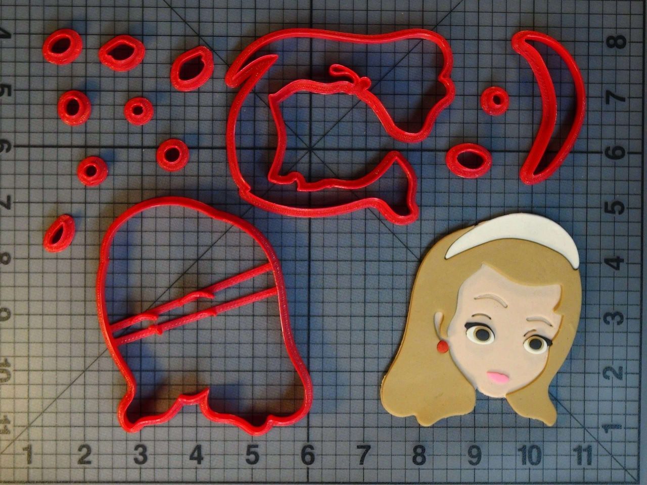 Sofia the First - Amber Face 266-C553 Cookie Cutter Set