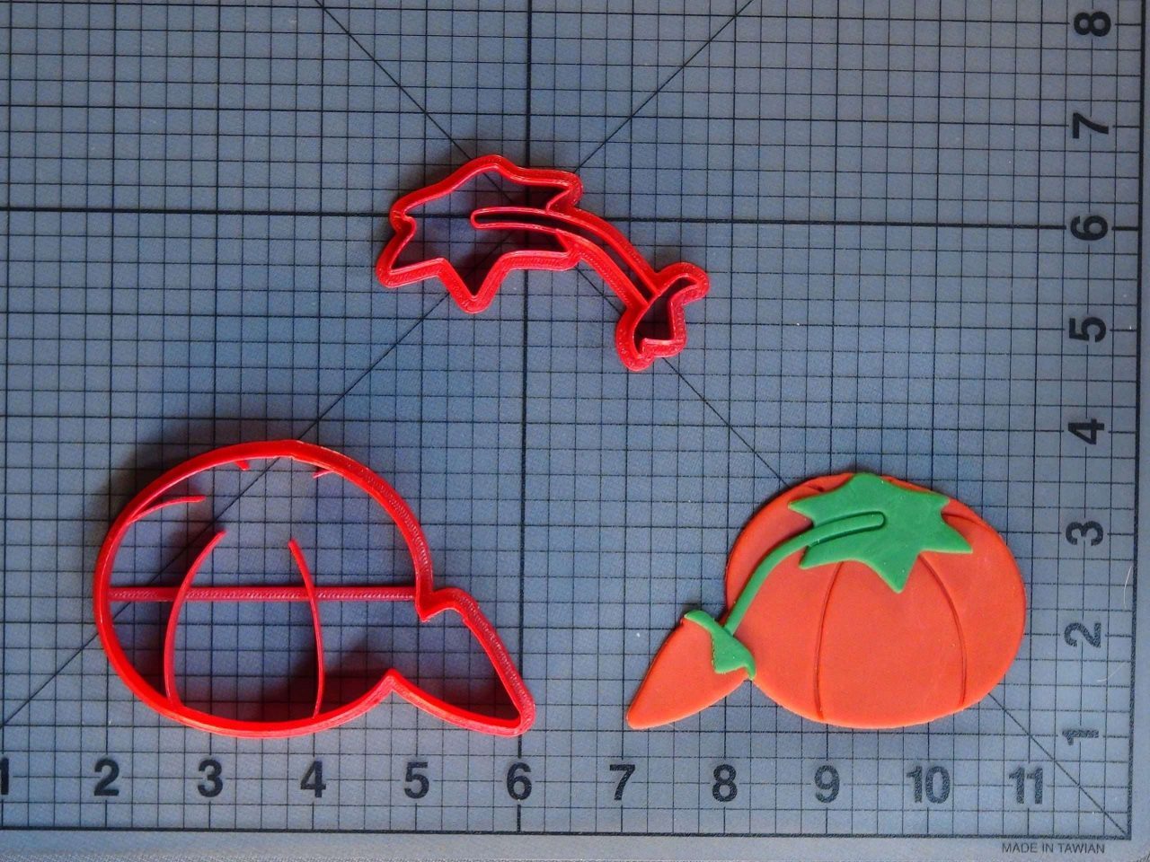 Tomato Pin Cushion 266-C313 Cookie Cutter Set