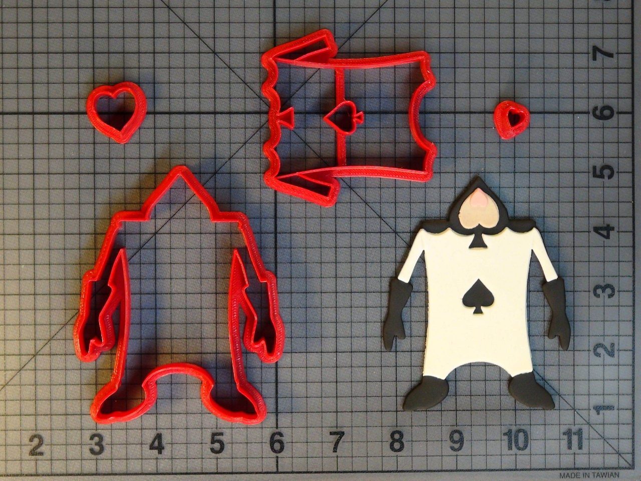 Alice in Wonderland - Card Spade 266-C658 Cookie Cutter Set