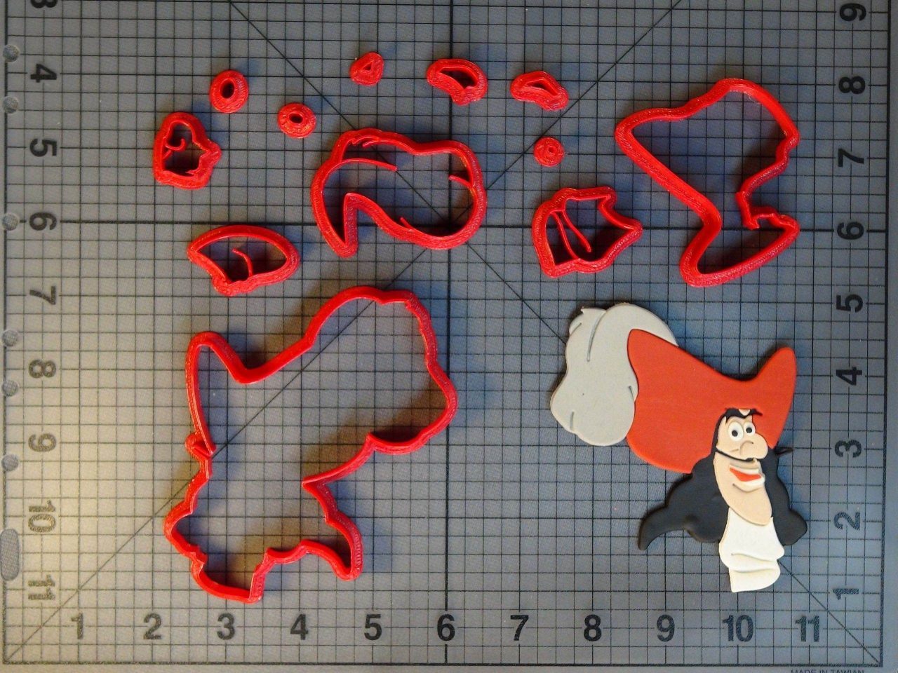 Peter Pan - Captain Hook 266-C602 Cookie Cutter Set