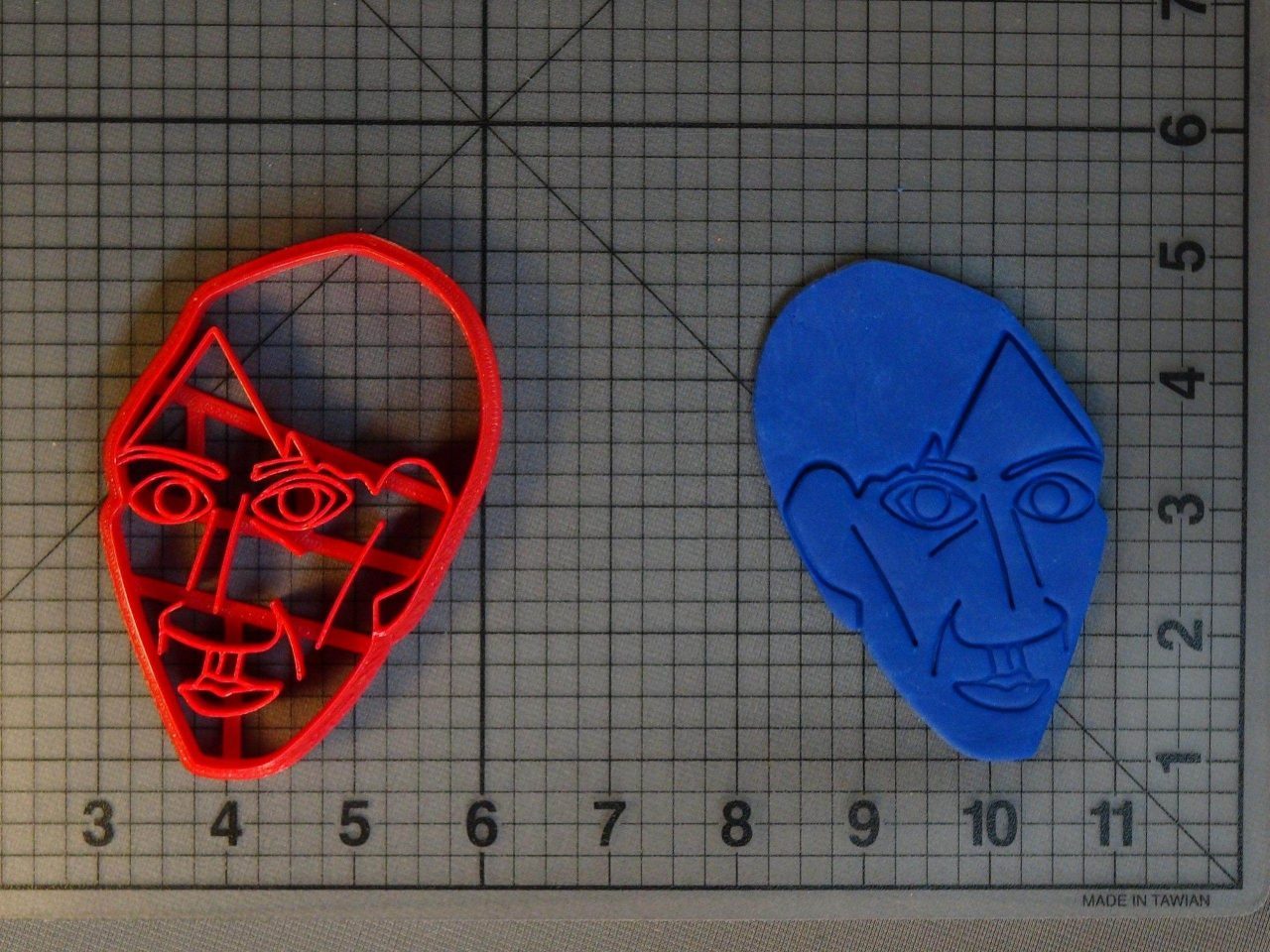 Picasso Abstract 266-C610 Cookie Cutter