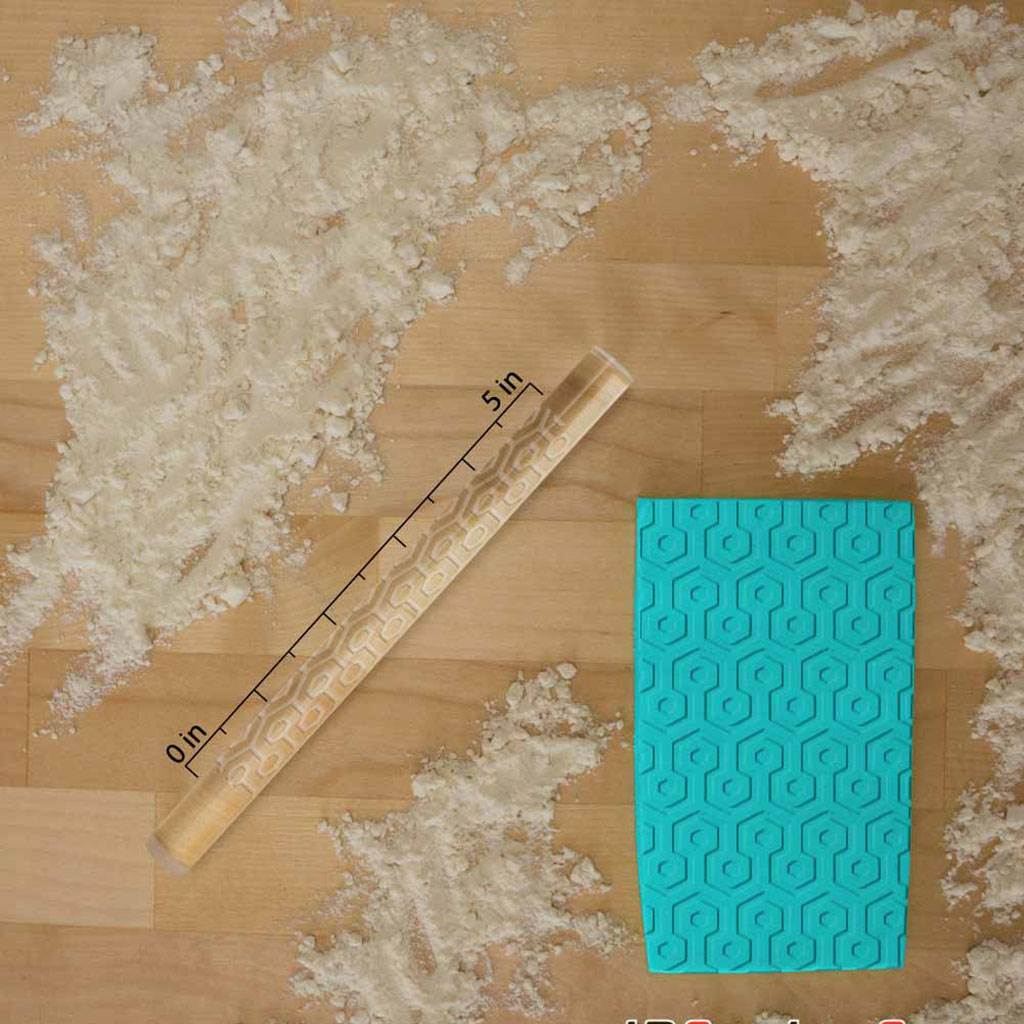 Geometric Hexagon Pattern 765-497 Rolling Pin - Image 4