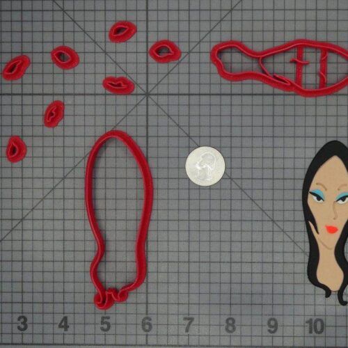 The Addams Family - Morticia Head 266-C943 Cookie Cutter Set