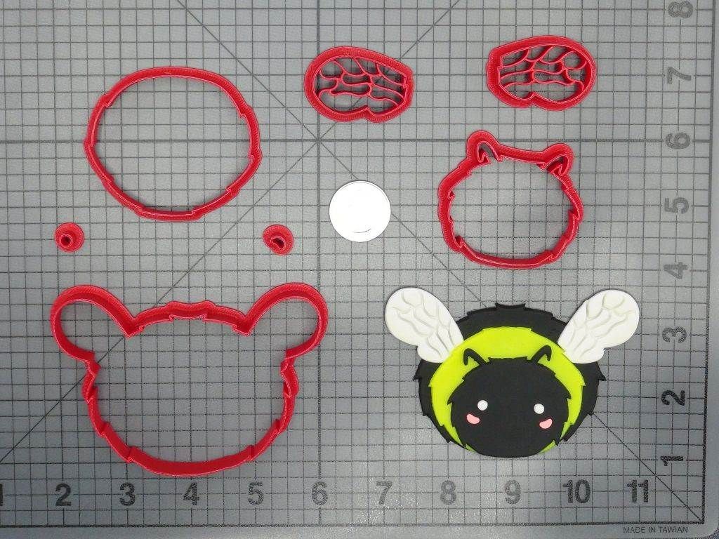 Bee 266-D283 Cookie Cutter Set