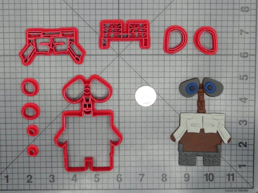 Wall-E Body 266-D424 Cookie Cutter Set