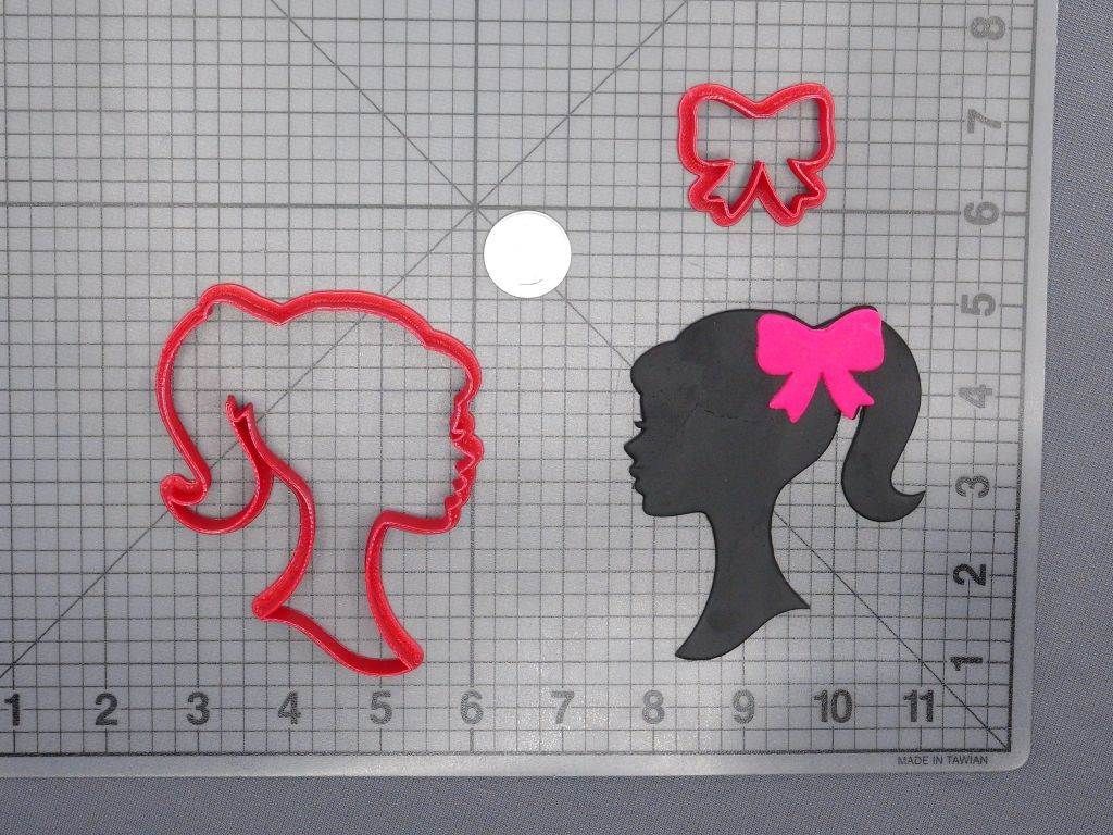 Barbie With Bow 266-D810 Cookie Cutter Set