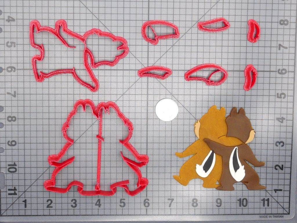 Chip and Dale Hug 266-D789 Cookie Cutter Set