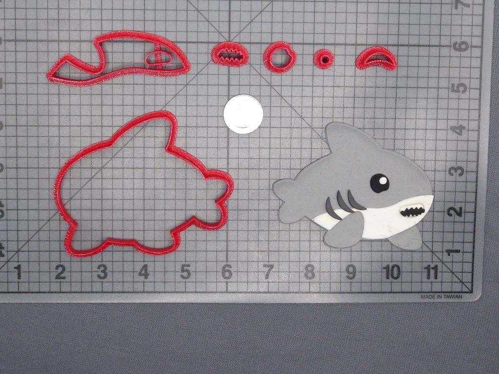 Shark 266-D579 Cookie Cutter Set