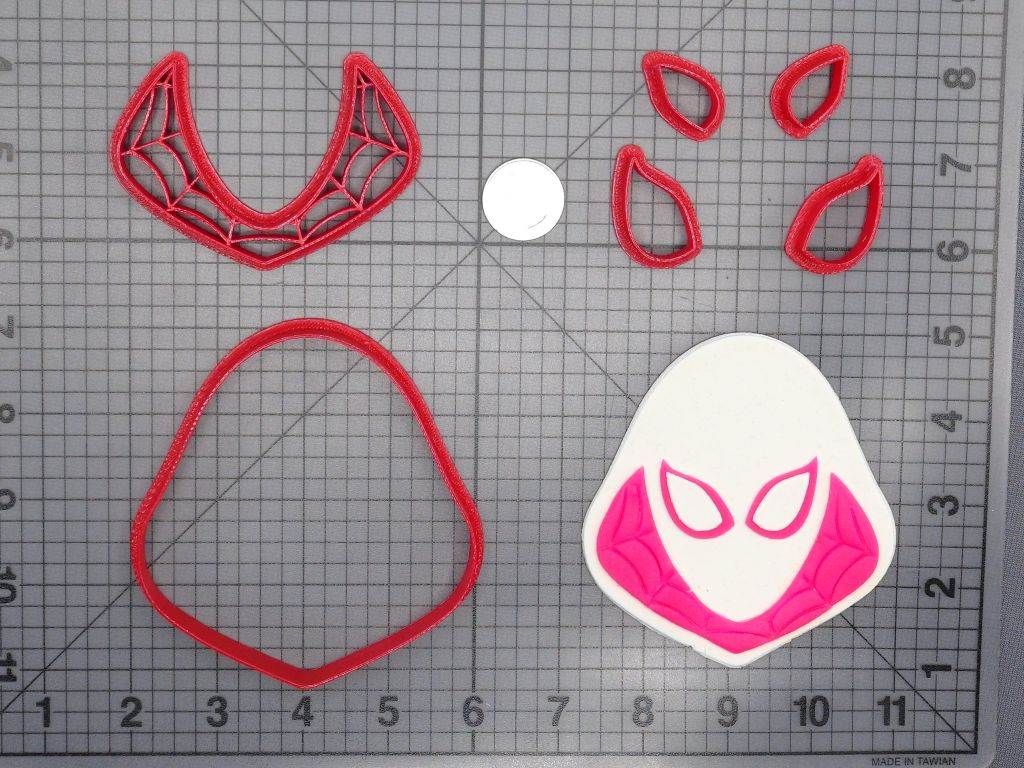Spiderman - Gwen 266-D920 Cookie Cutter Set
