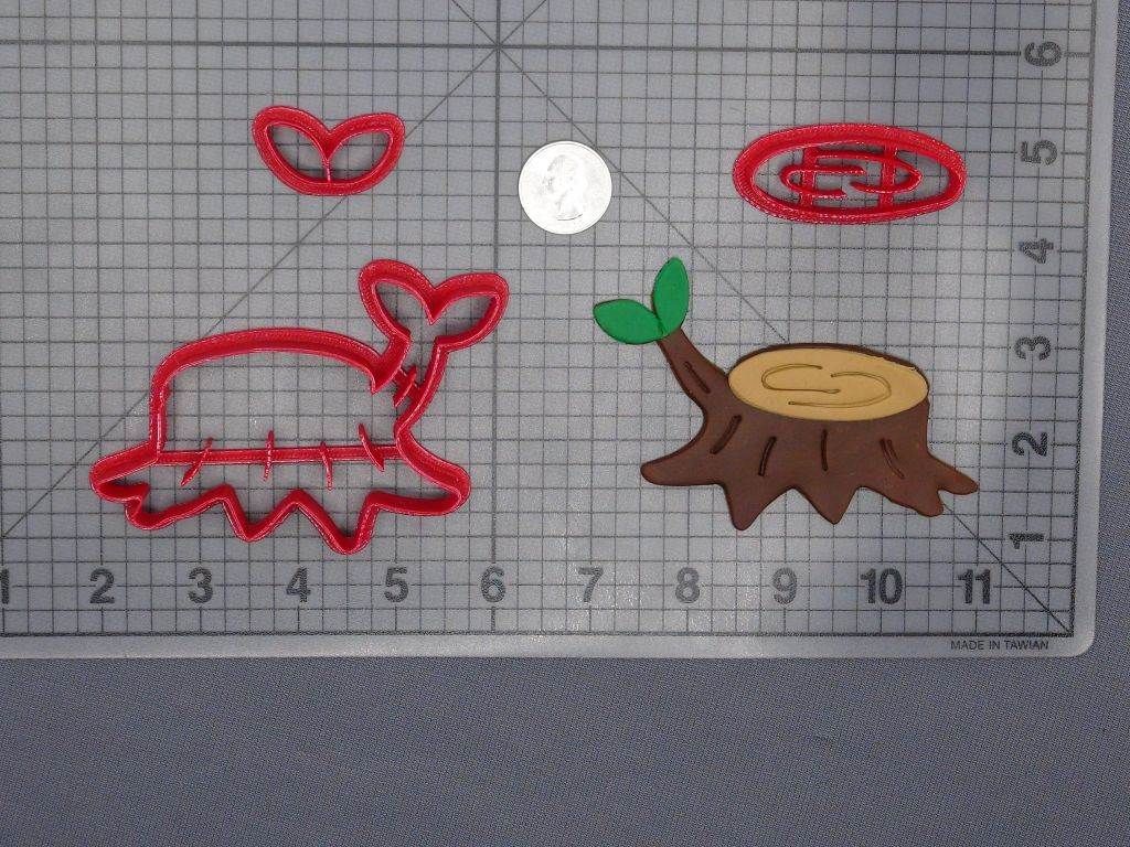 Tree Stump 266-D611 Cookie Cutter Set