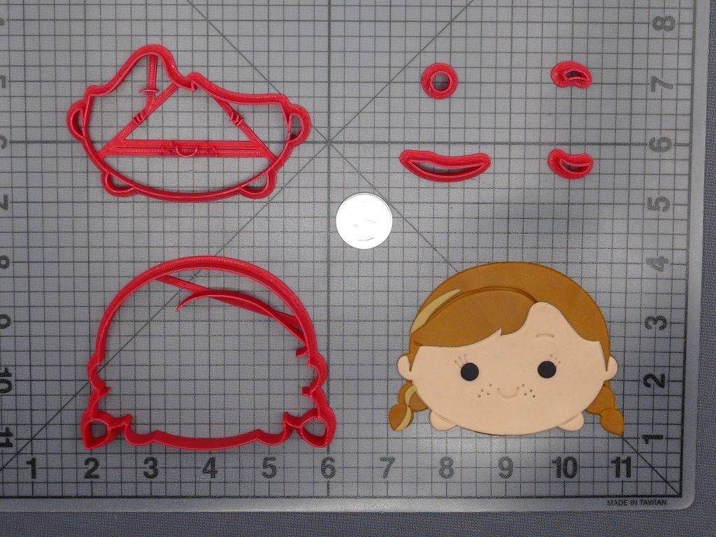 Frozen - Anna Kawaii Body 266-E736 Cookie Cutter Set