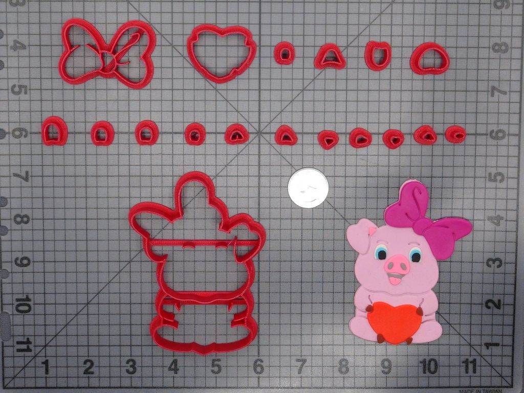 Pig with Heart 266-E598 Cookie Cutter Set
