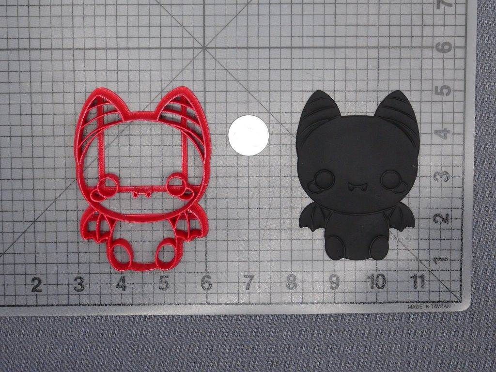 Bat 266-E019 Cookie Cutter Set