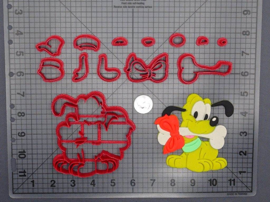 Pluto with Bone 266-E383 Cookie Cutter Set