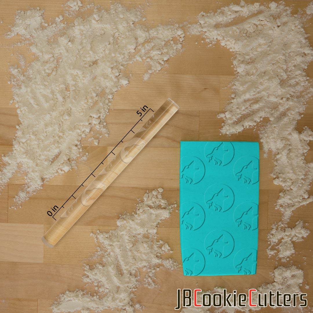 Wolf Head Howling at Moon 765-283 Rolling Pin