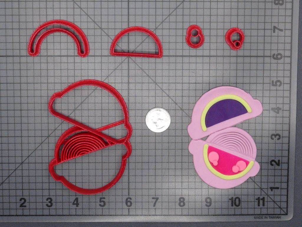 Candy - Hubba Bubba Bubble Gum Tape 266-D937 Cookie Cutter Set