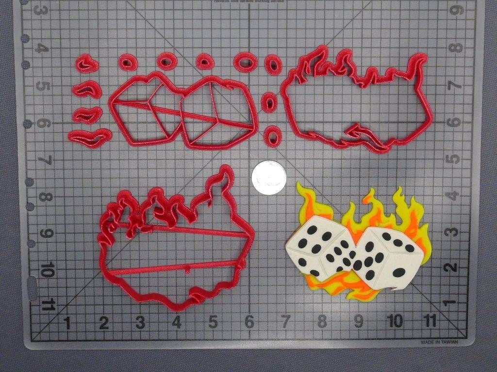 Dice on Fire 266-E021 Cookie Cutter Set