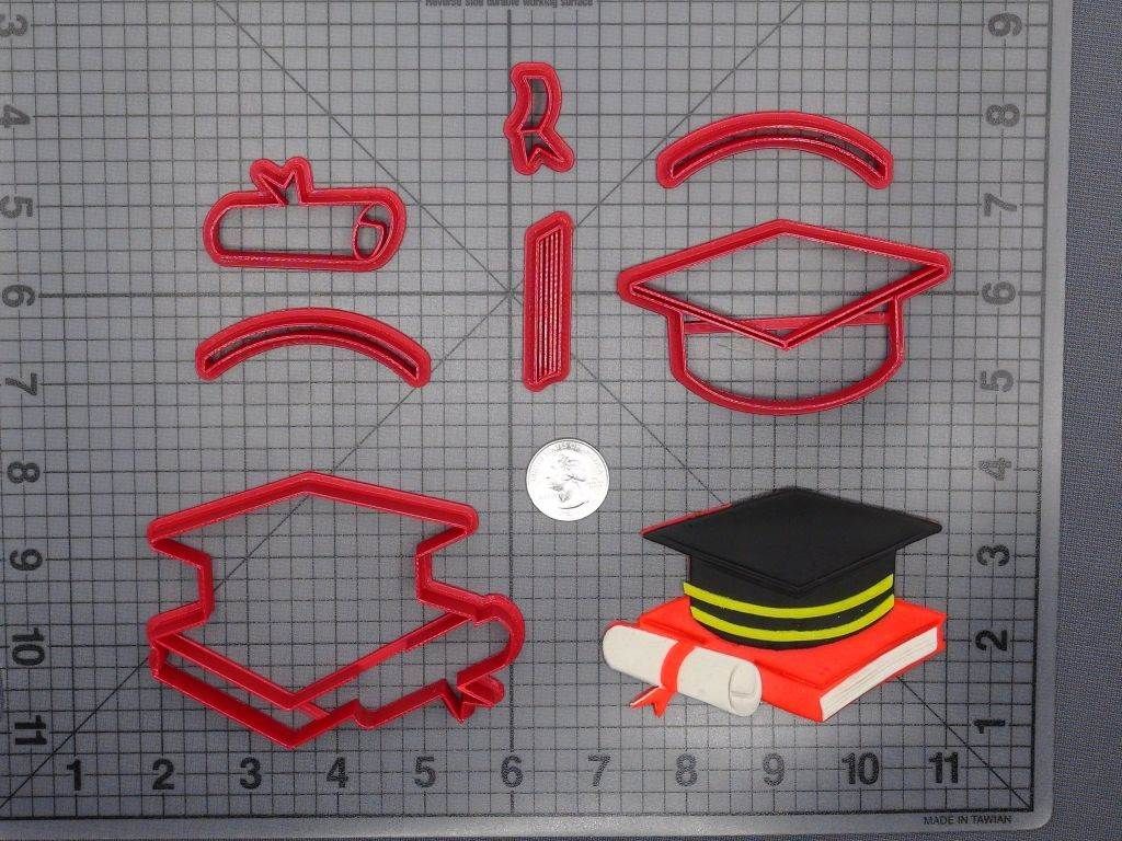 Graduation Cap Textbook and Diploma 266-E787 Cookie Cutter Set