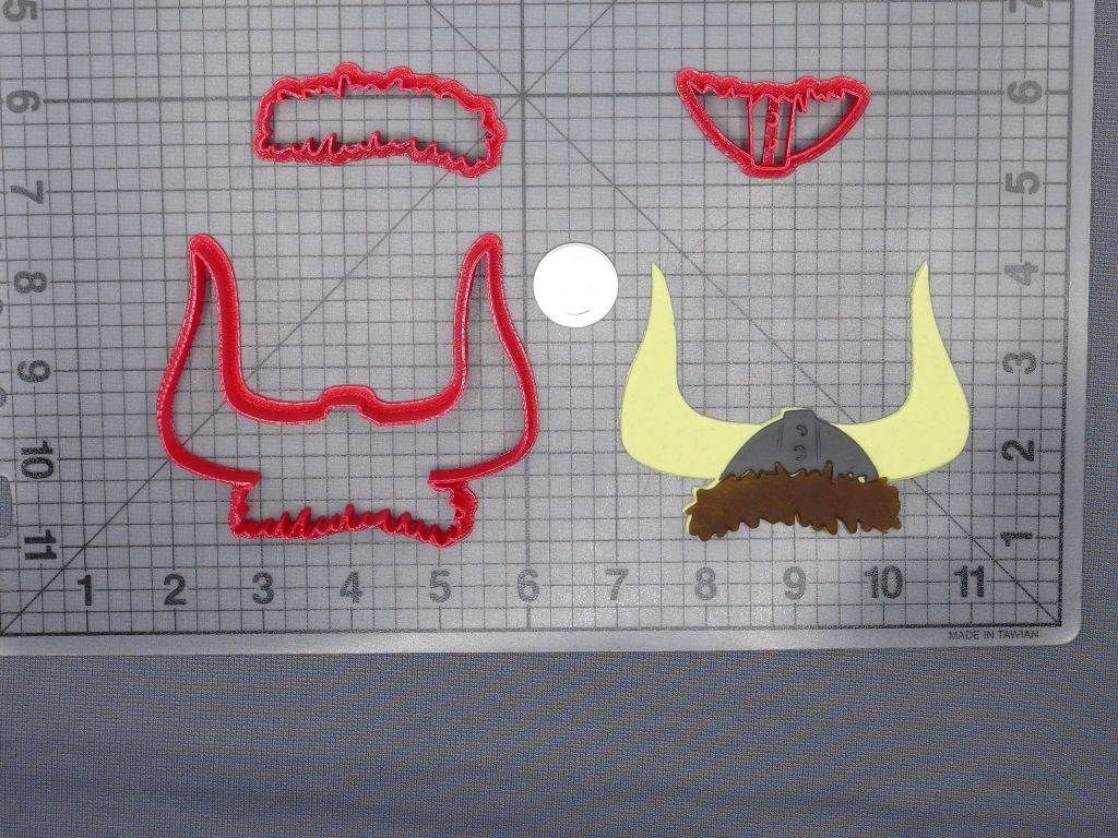 Viking Helmet 266-E554 Cookie Cutter Set