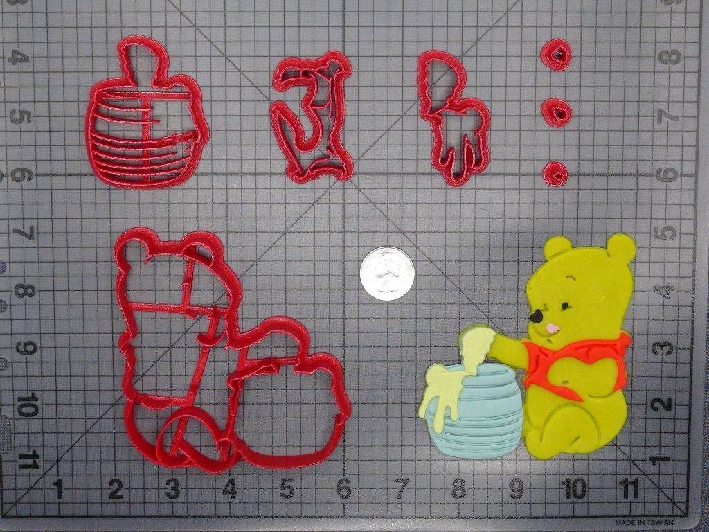 Winnie the Pooh Baby with Hunny Pot 266-E998 Cookie Cutter Set