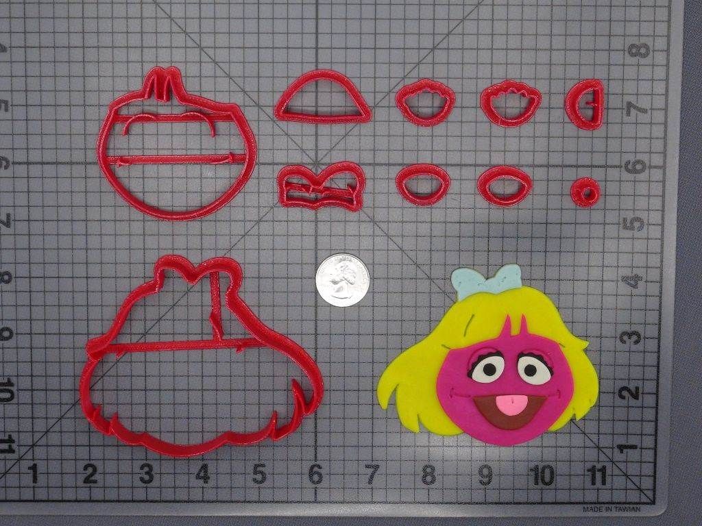 Sesame Street - Prairie Dawn Head 266-F553 Cookie Cutter Set