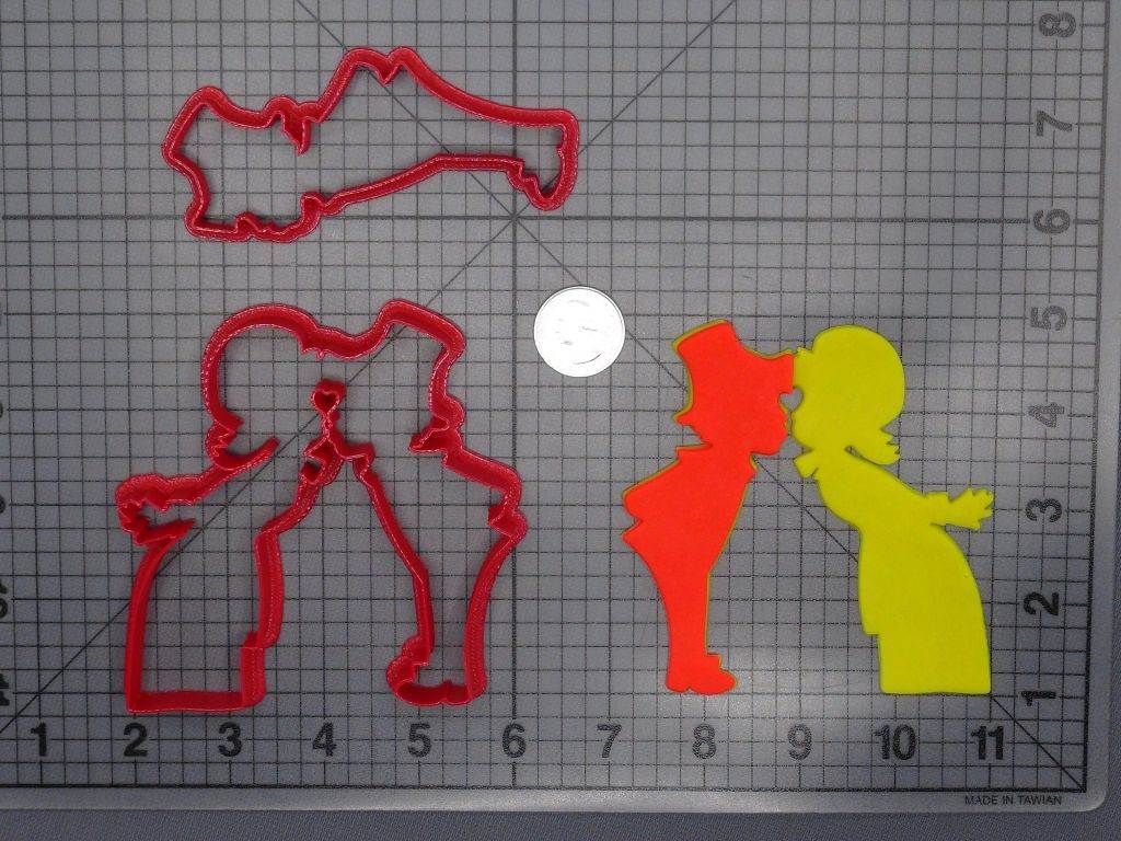 Thanksgiving - Pilgrims Kissing 266-F753 Cookie Cutter Set