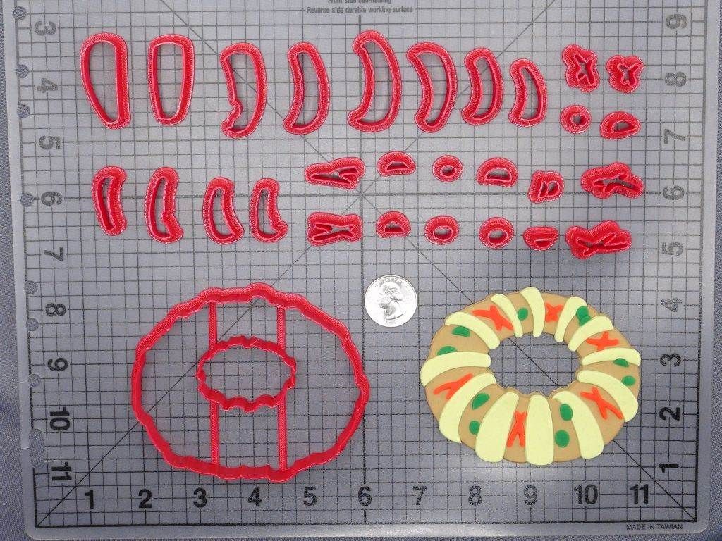 Rosca De Reyes 266-G141 Cookie Cutter Set