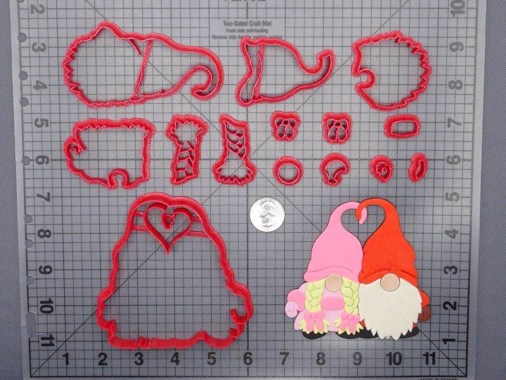 Gnome Couple 266-G240 Cookie Cutter Set