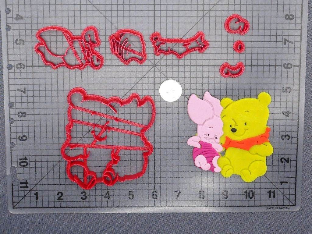 Winnie the Pooh and Piglet 266-G267 Cookie Cutter Set