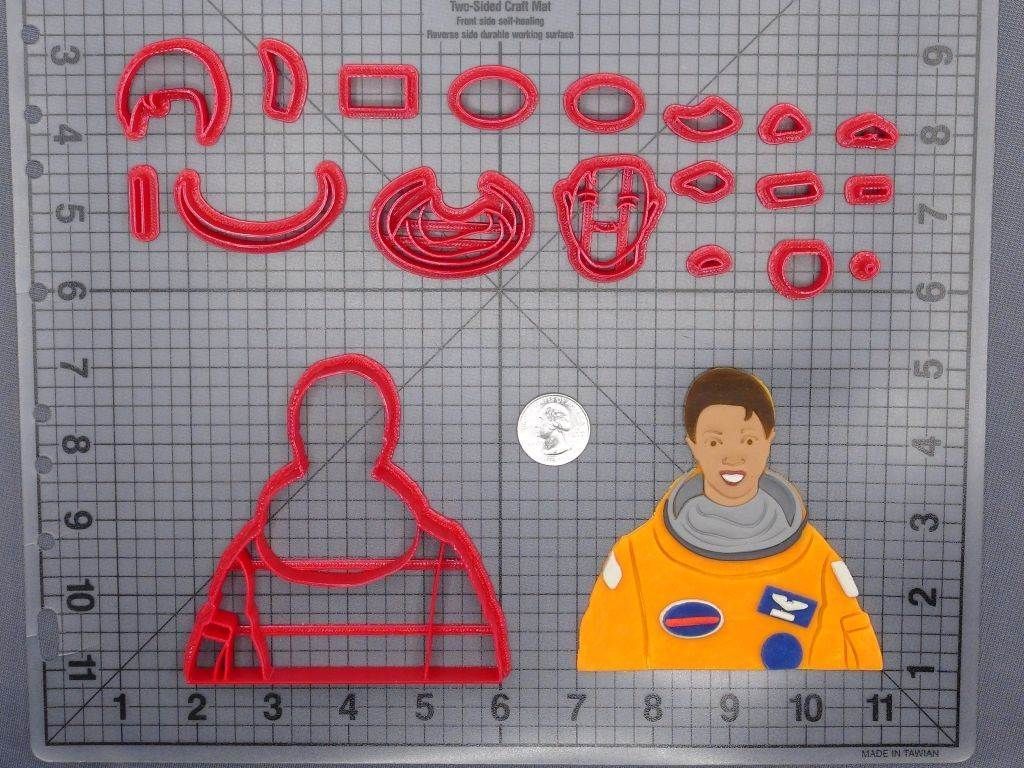 NASA Astronaut Mae Jemison 266-G296 Cookie Cutter Set
