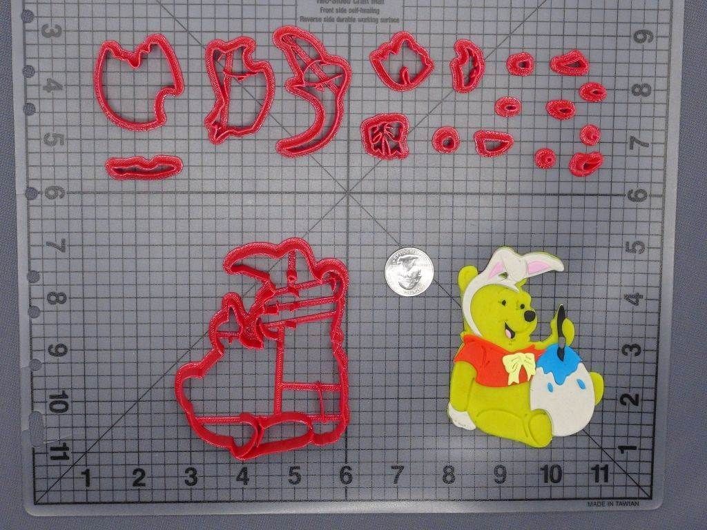 Easter - Winnie the Pooh with Egg Cookie Cutter
