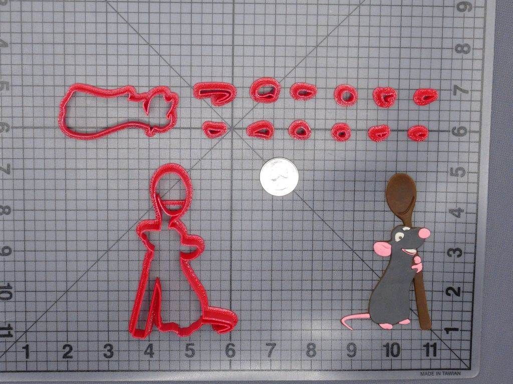 Ratatouille - Remy Rat with Spoon 266-G442 Cookie Cutter Set