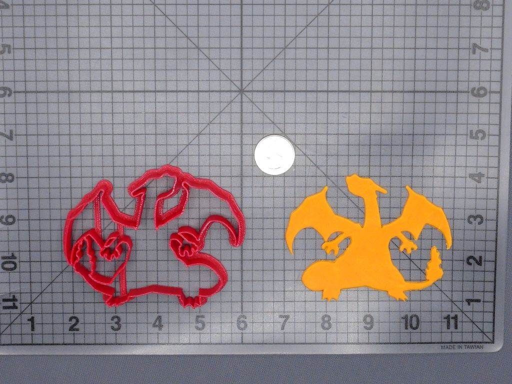 Pokemon - Charizard Body 266-G706 Cookie Cutter