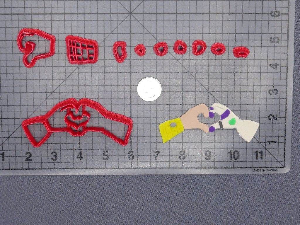 Toy Story - Hand Heart 266-G691 Cookie Cutter Set