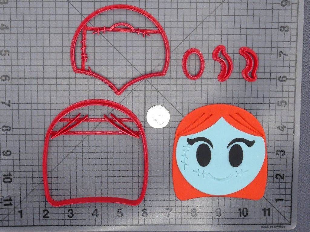 Disney Emoji - Nightmare Before Christmas - Sally Head 266-G824 Cookie Cutter Set