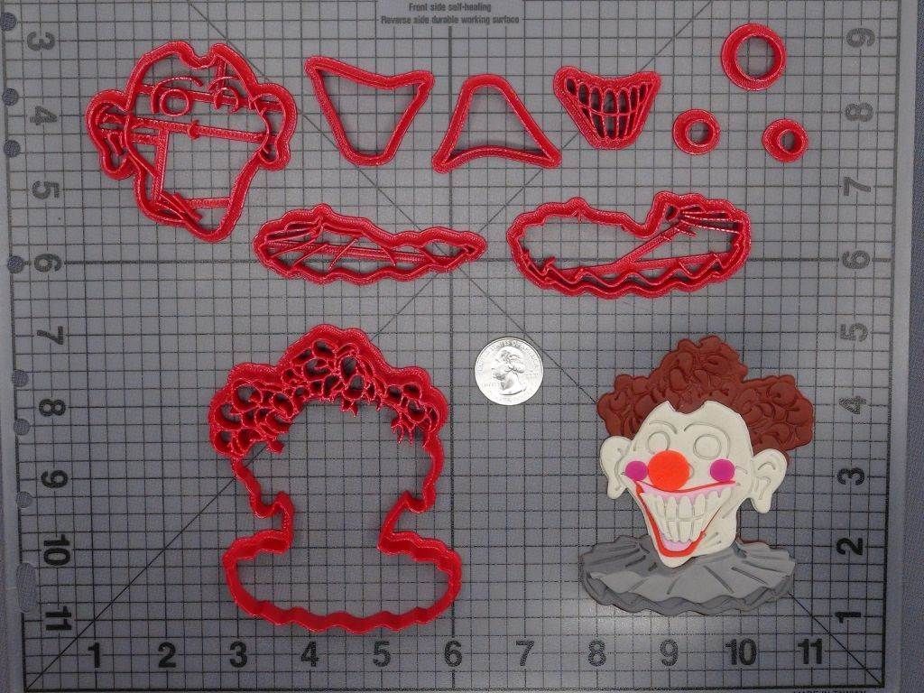 Five Nights at Freddys - Clown Head 266-F585 Cookie Cutter Set