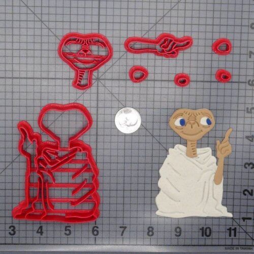ET the Extra Terrestrial - ET in Blanket 266-H267 Cookie Cutter Set