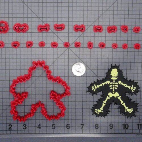 Electric Shock Skeleton 266-G875 Cookie Cutter Set
