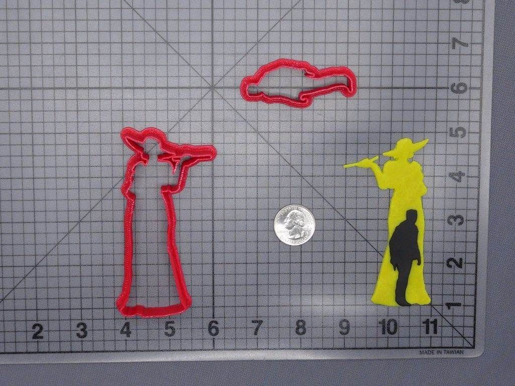 Resident Evil - Lady Dimitrescu and Ethan Cameo 266-G930 Cookie Cutter Set