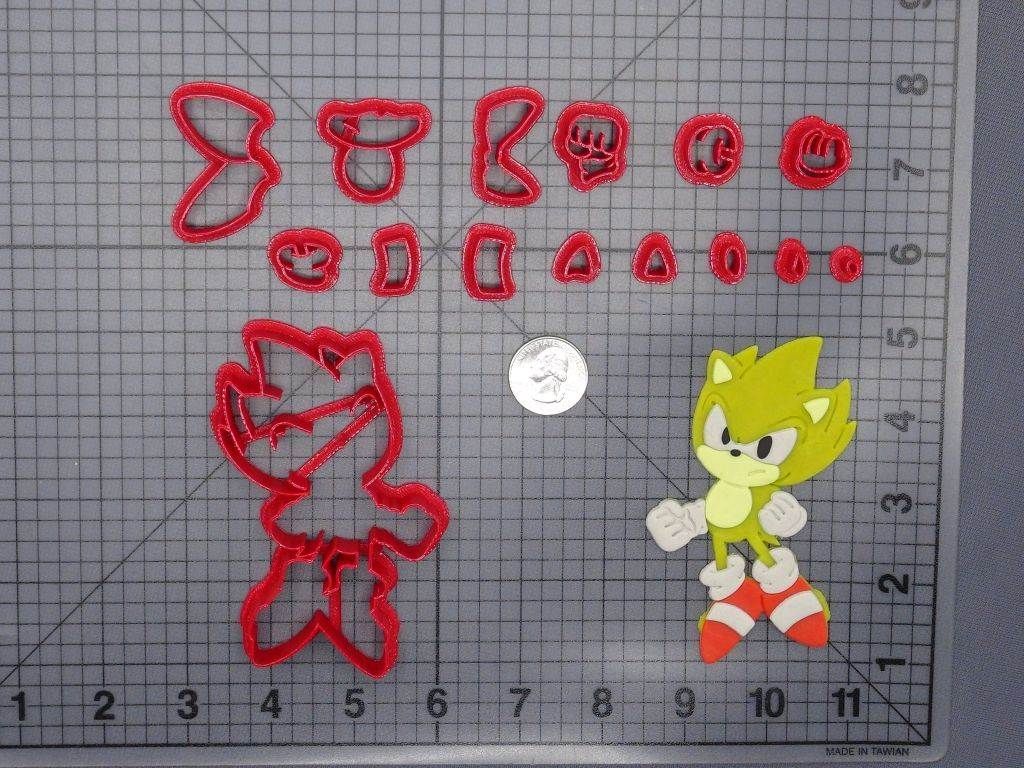 Sonic the Hedgehog - Super Sonic Body 266-H225 Cookie Cutter Set