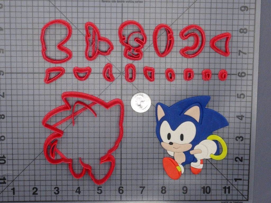 Sonic the Hedgehog with Ring 266-H221 Cookie Cutter Set