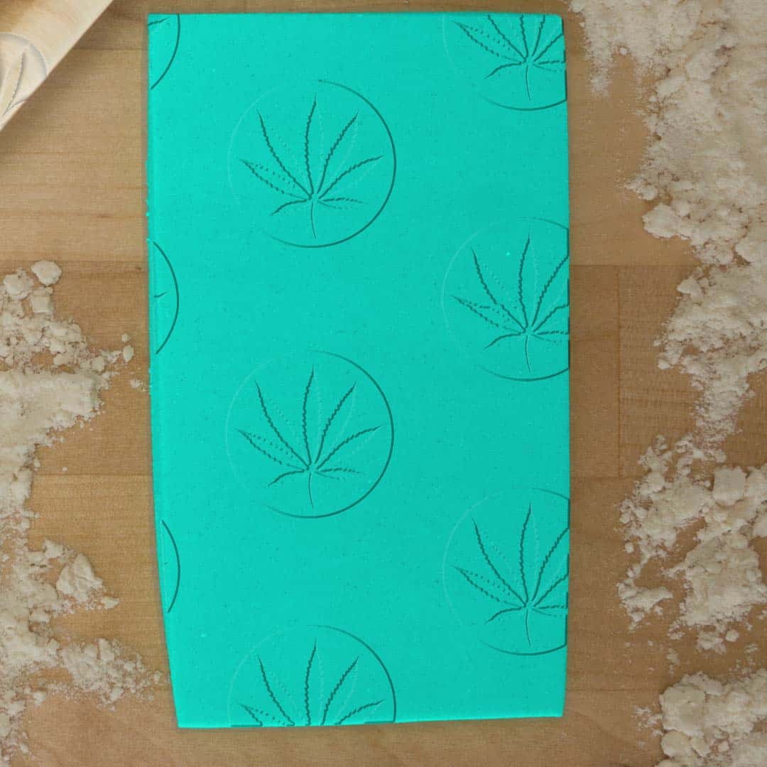 Leaf 765-778 Rolling Pin 1in (1)
