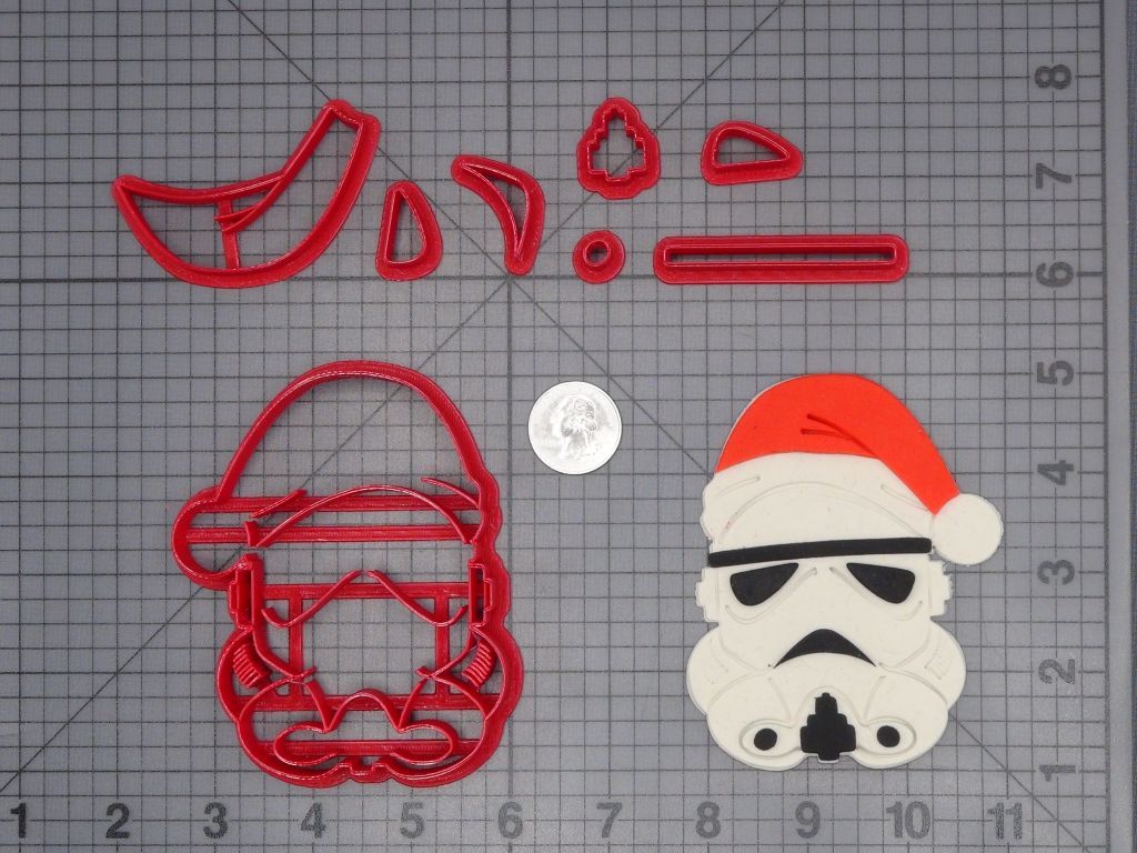 Christmas - Star Wars - Stormtrooper with Santa Hat 266-H710 Cookie Cutter Set
