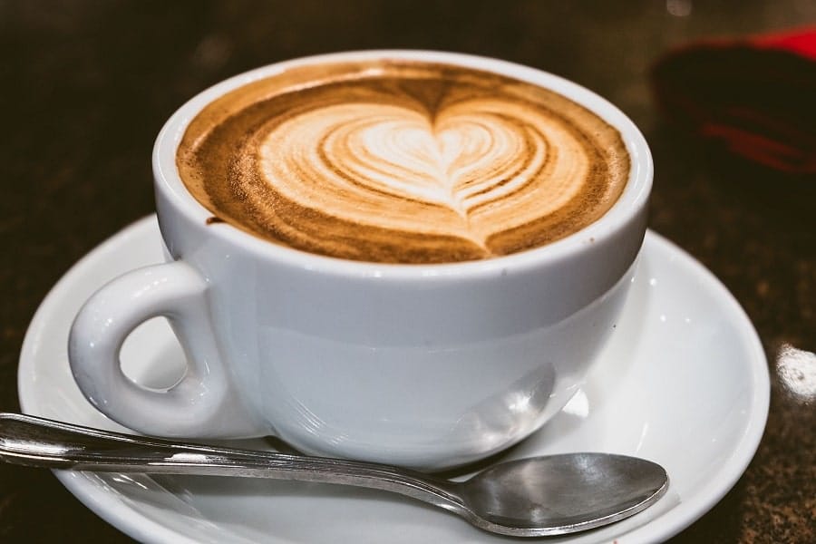 how to make a latte at home